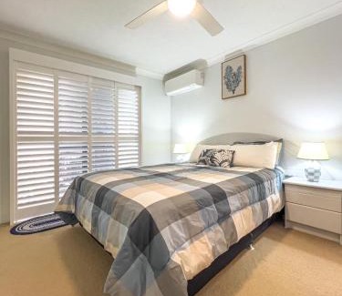 Bilinga Apartment | Step out to the Beach