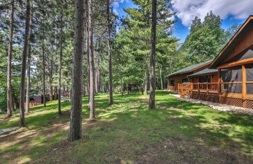 Eagle River House | Stepaway Vacation Rentals-Adlersee Lakehouse on lovely Eagle Lake