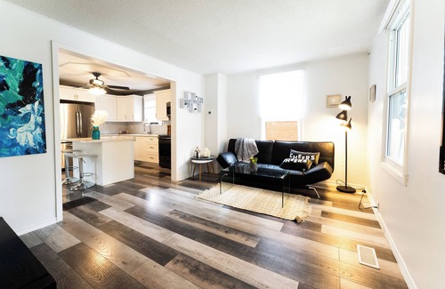 Port Stanley Cottage | Steps away from the beach, perfect family getaway - 5 min walk to beach