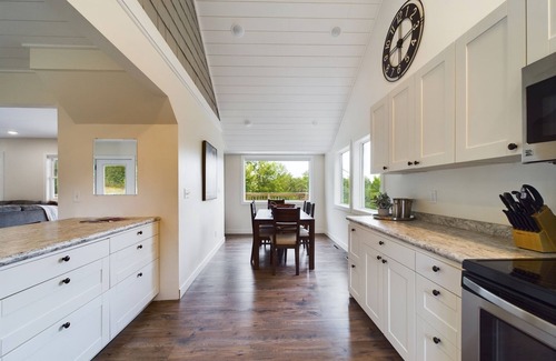 Glenwood House | Steps to Lake Minnewaska, downtown & city Splash Pad! Lake Minnewaska/Glenwood