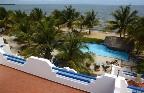 Sittee River Villa | Steps to the Ocean - 3 BR villa with Ocean and Mountain Views
