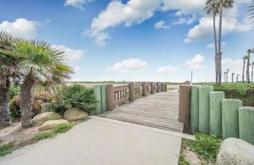 Port Hueneme Condo | Steps to the Sand! Luxury 2 bdrm Condo with an Ocean View