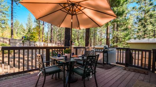 Mountain View Estates House | Steps to Trails Minutes to Heavenly Fireplace Deck BBQ Bluewood Cabin by AvantStay