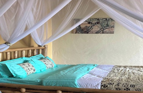 Jinja Hotel | Stevalyn's Ridge View Lodge