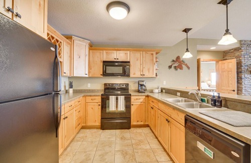 Two Harbors Apartment | Stille on Superior Shores I