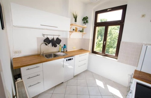 Friedrichstadt Apartment | Stilvoller Altbau in Zentraler Lage