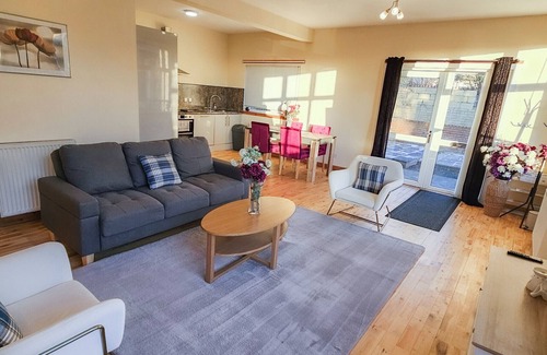 East Lothian Ski Chalet | Stobhill 2 Bedroom House W/sofa bed - Gorebridge