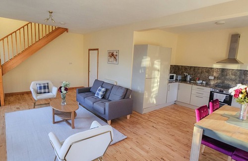 East Lothian Ski Chalet | Stobhill 2 Bedroom House W/sofa bed - Gorebridge
