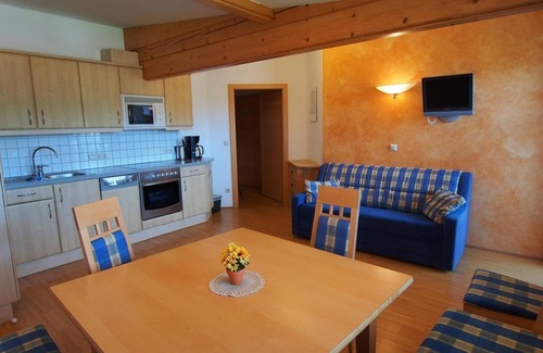 Weissenbach Apartment | "Stoder" - App./3 bedrooms/shower, WC - Gästehaus Hartweger