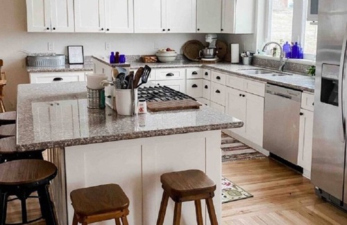 Manhattan House | Stone Country Farmhouse