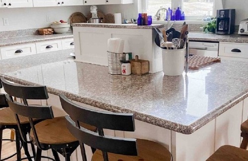 Manhattan House | Stone Country Farmhouse