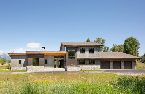 Jackson Hole House | Stone Creek Escape North of Jackson With Amazing Teton Views, Hot Tub & A/C