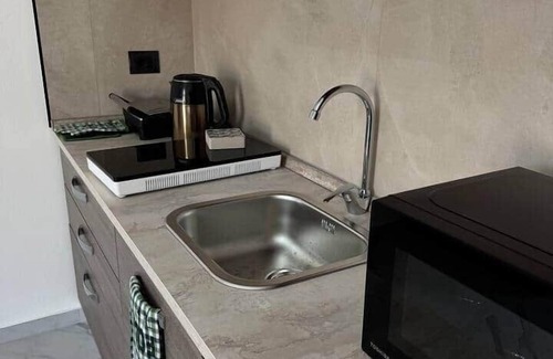 Borgo Roma Apartment | Stone Flower 2