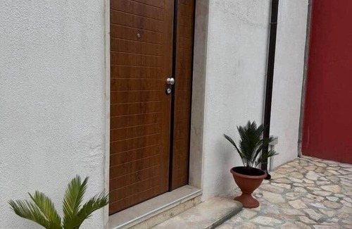 Borgo Roma Apartment | Stone Flower 2