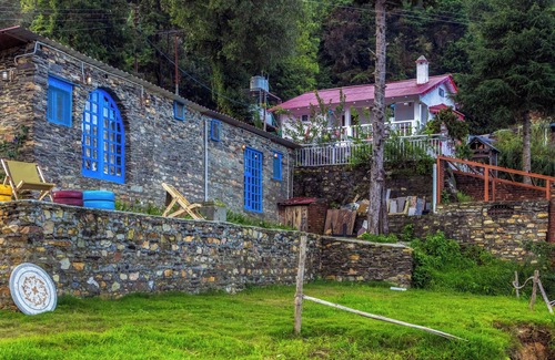 Kasiyalekh Villa | Stone Heritage Mukteshwar