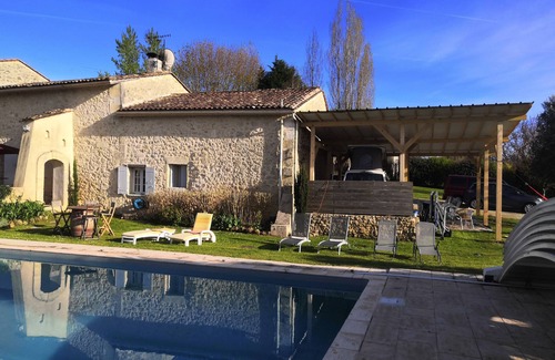 Villegouge House | Stone house, large heated pool and spa, between Bordeaux and St Emilon