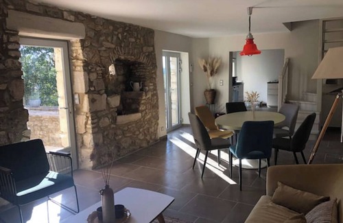 Lussan Cottage | Stone house with private pool overlooking the valley