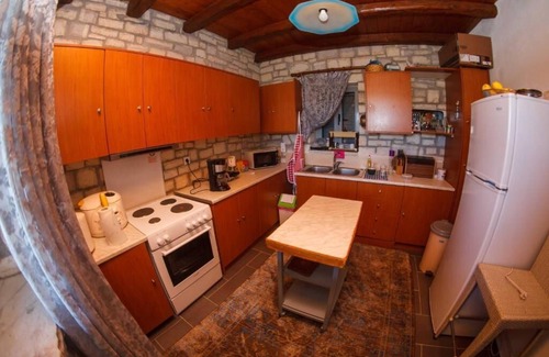 Koumaris Hotel | Stone Maisonettes