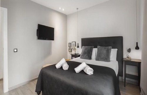 St. Ann's Apartment | Stonegate Village