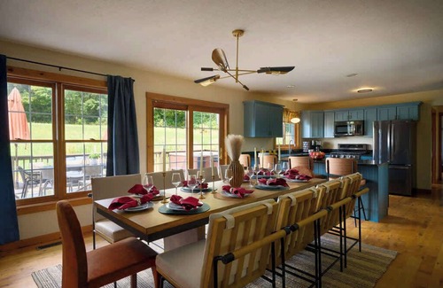 Logan House | Stoneveil Retreat - A Relaxing Getaway