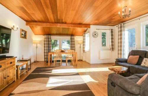 Woolfardisworthy House | Stonewood Lodge