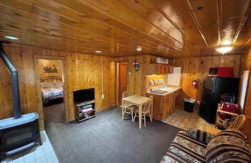 Loveland Apartment | Stoney River Lodge - Unit 10 - Wolf