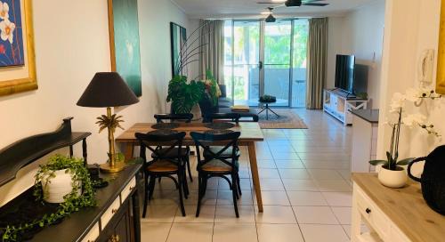 North Ward Apartment | Strand to Stadium - Perfect central location in Townsville City