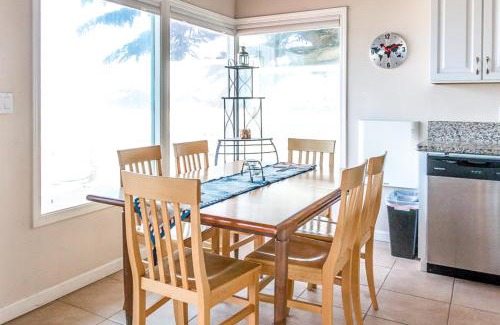 Oceano House | Stranded at the Beach