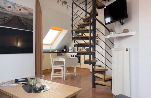Grossenbrode Apartment | Strandperle 16 - Cozy penthouse with roof terrace and elevator