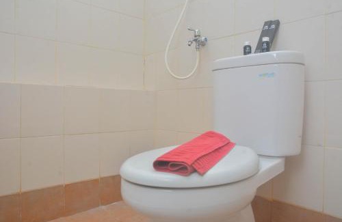 Jatinegara Apartment | Strategic and Minimalist 2BR at Bassura City Apartment By Travelio