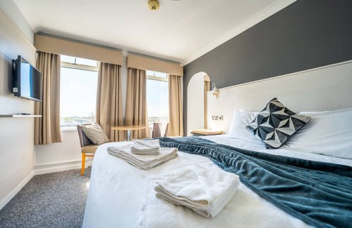 Slyne Hotel | Strathmore Hotel