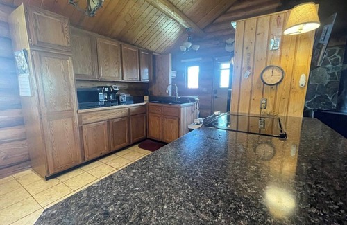 Dubois Cabin | Stratton Ranch Wyoming