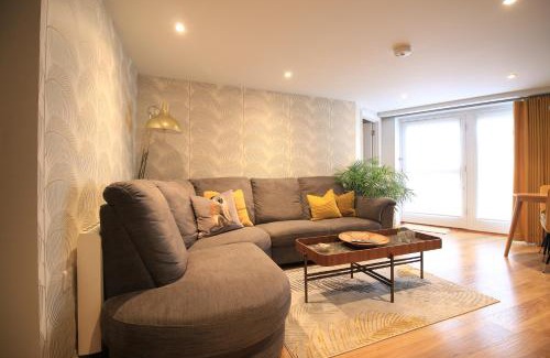 Yeovil Apartment | Streamside Apartments