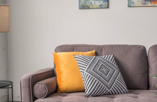 Downtown West Apartment | Striking 1BR Apt in Downtown Loft District