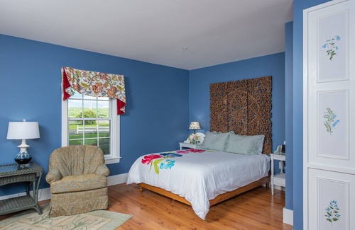 Vergennes Bed & Breakfast | Strong House Inn