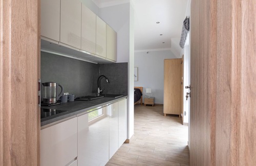 Skawina Apartment | Studio 1 "AUX GRANDS CHÊNES" near Krakow for rest and sightseeing