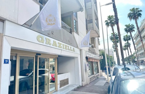 Juan-les-Pins Apartment | Studio 102 Bord de mer Résidence Graziella