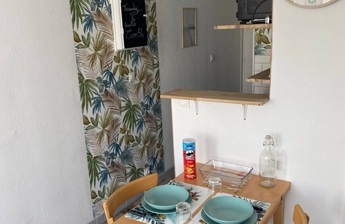 Balaruc-les-Bains Apartment | Studio 117 Cure au bord de l'étang de thau 2*