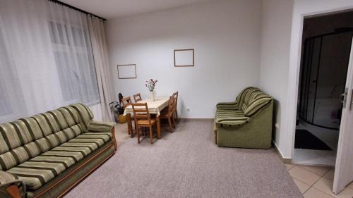 Cieplice Apartment | Studio 2 - Strefa Zen pokoje z klimatem przy parku