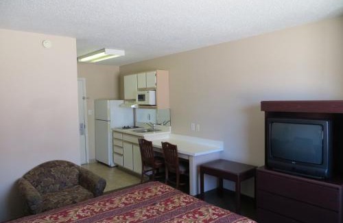 Northwest Dallas Hotel | Studio 6-Dallas, TX