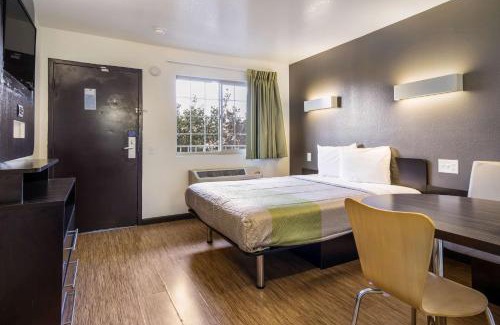 Fairfield Hotel | Studio 6-Fairfield, CA - Napa Valley