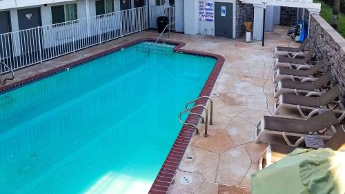 Fairfield Hotel | Studio 6-Fairfield, CA - Napa Valley