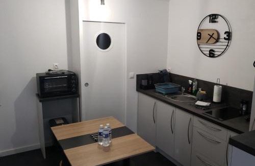 Le Boupere Apartment | Studio 6