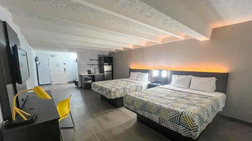 Rockford Hotel | Studio 6 Rockford, IL – RFD Airport