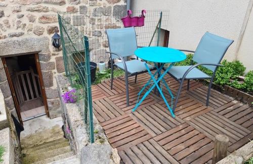 Saint-Chely-d'Apcher Apartment | Studio AL'escapade