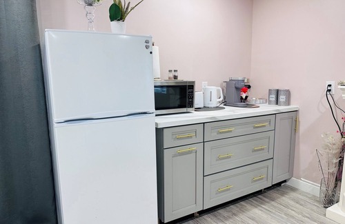 Milton House | Studio Annex Close to Falls, Ski resort, Lake and Conservation.