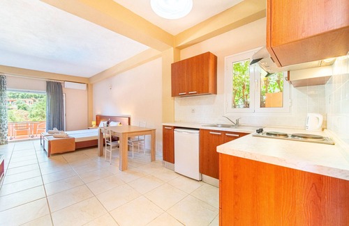 Lakones Apartment | Studio Apartment 'Arianna Superior Studio 19' with Shared Pool & Wi-Fi