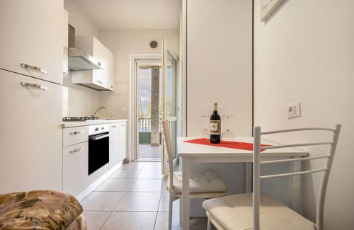 Brenzone sul Garda Apartment | Studio Apartment 'Tiny' with Shared Terrace and Wi-Fi
