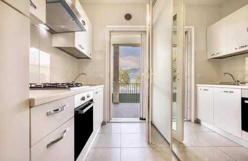 Brenzone sul Garda Apartment | Studio Apartment 'Tiny' with Shared Terrace and Wi-Fi