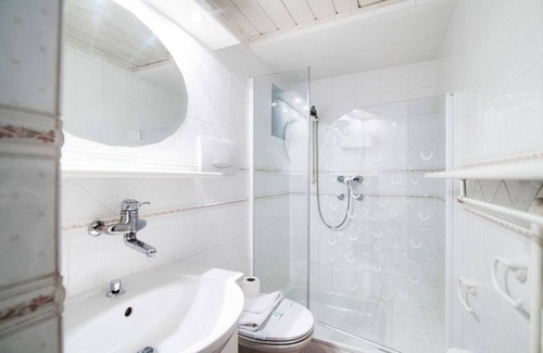 Capriasca Apartment | Studio apartment with shared pool (SUREGGIO VILLAGE)